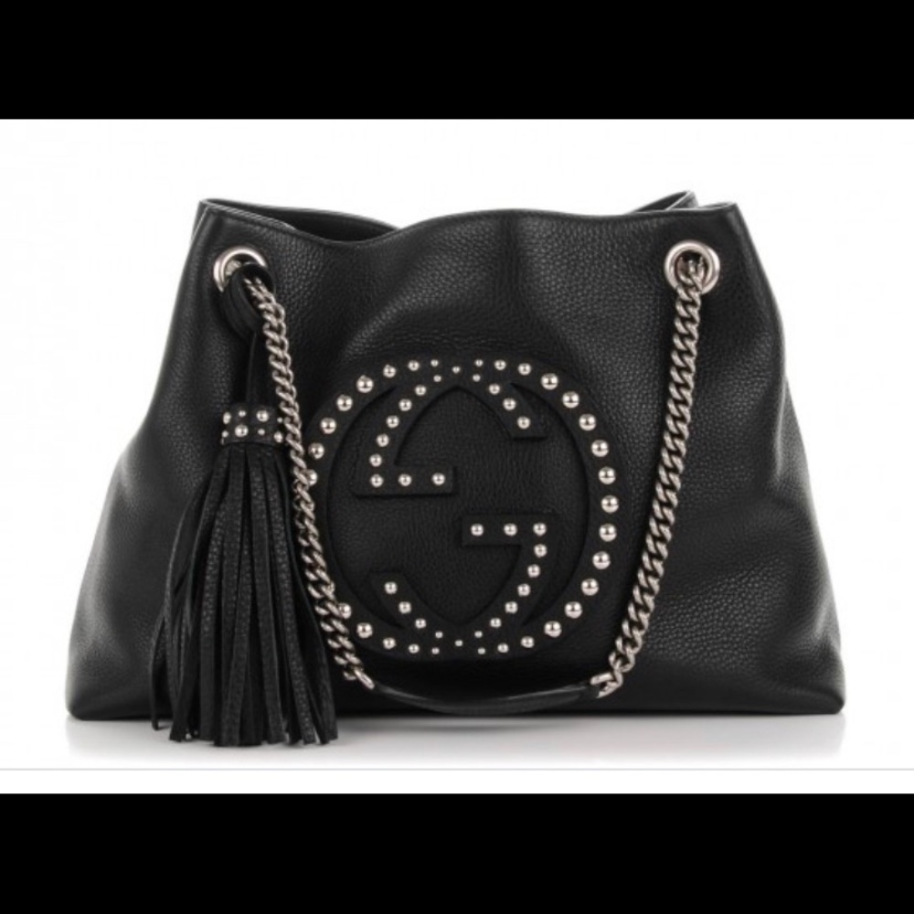 IM LOOKING FOR THIS PURSE
